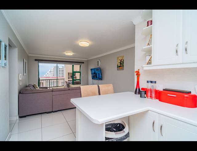 2 BEDROOM APARTMENT FOR SALE IN UMHLANGA CENTRAL